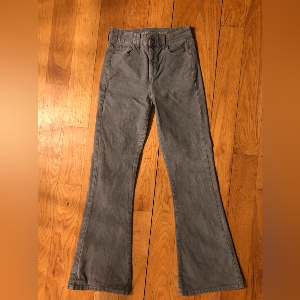 American Eagle super Hi-rise flare corduroy 4 long